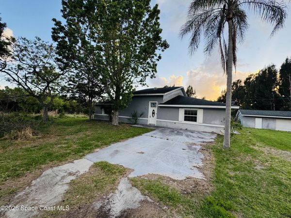 2540 Sikes Lane , Malabar, FL 32950