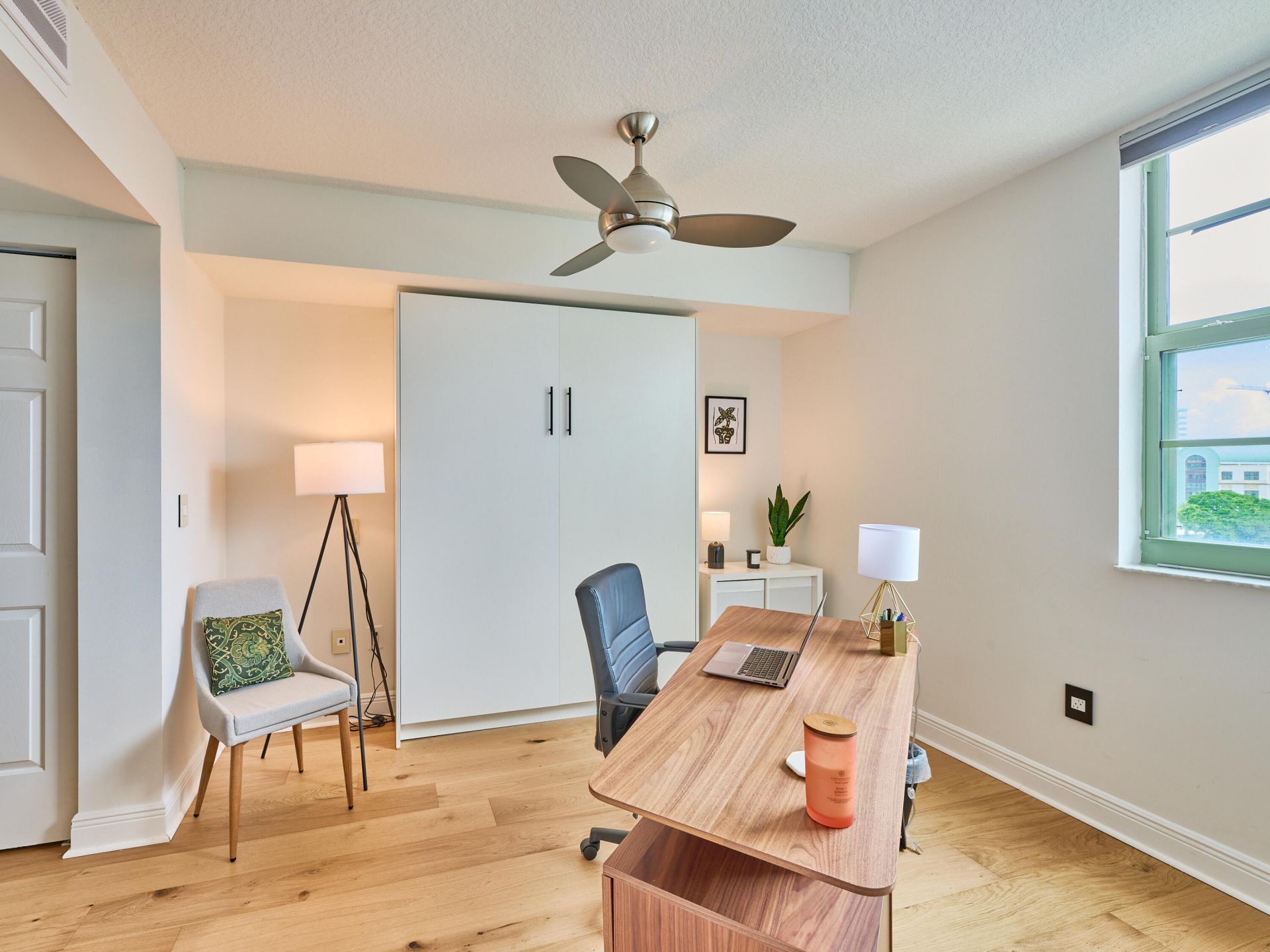 610 Clematis Street, Unit 522, West Palm Beach, FL 33401 Photo