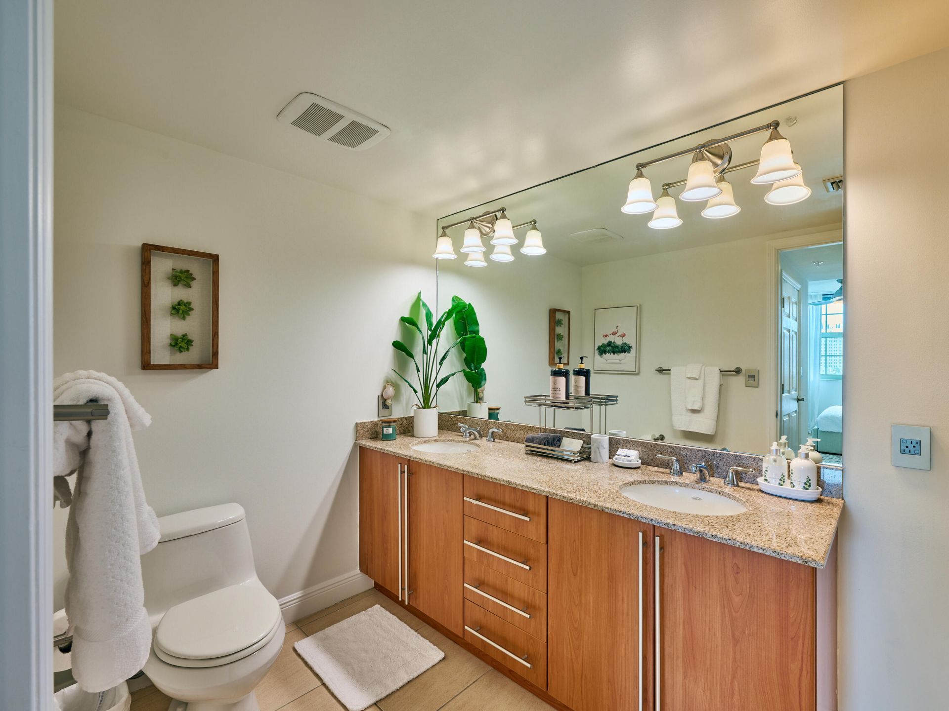 610 Clematis Street, Unit 522, West Palm Beach, FL 33401 Photo