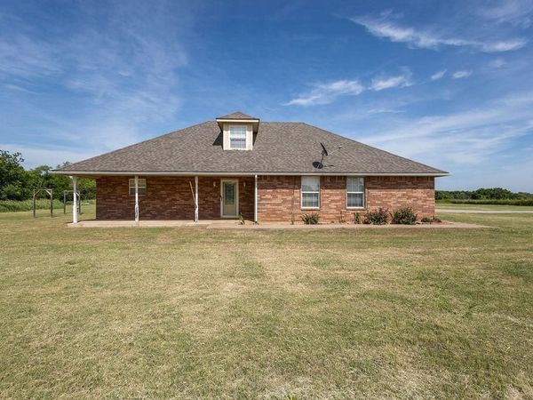 4730 SW Paint Road, Cache, OK 73527