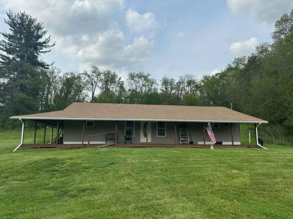 10713 Fairview Road SE, Heath, OH 43056