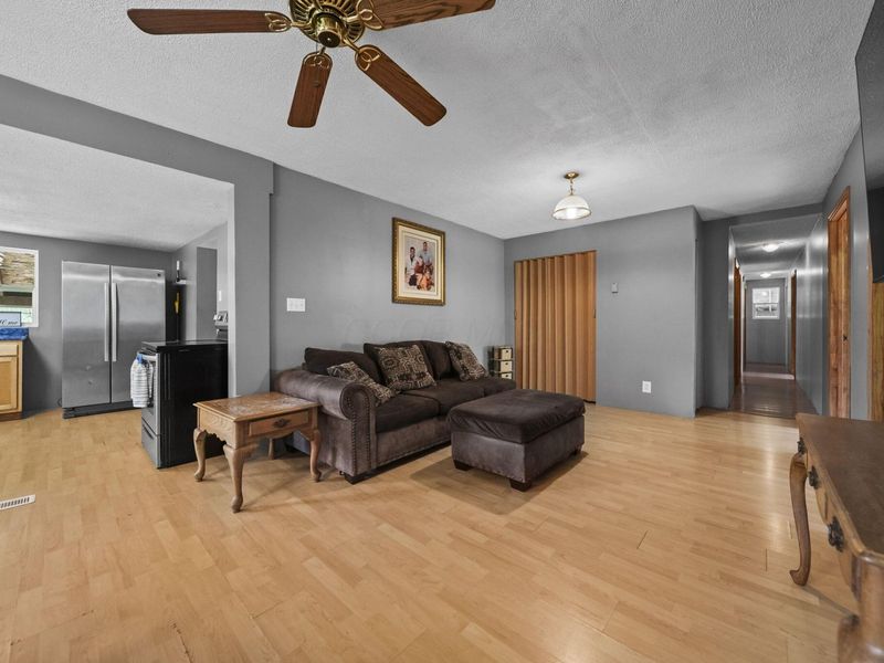10713 Fairview Road SE, Heath, OH 43056 Photo 34