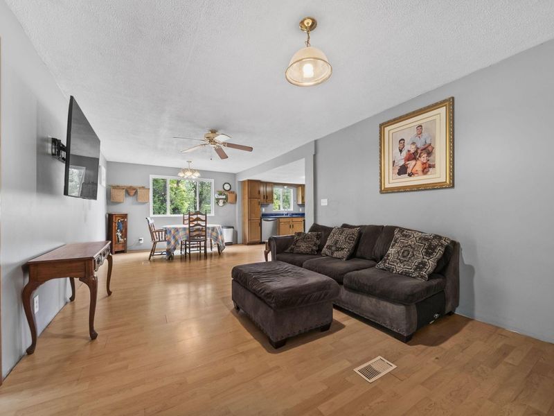 10713 Fairview Road SE, Heath, OH 43056 Photo 36