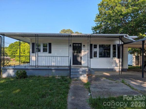1903 Lynnwood Drive, Statesville, NC 28677