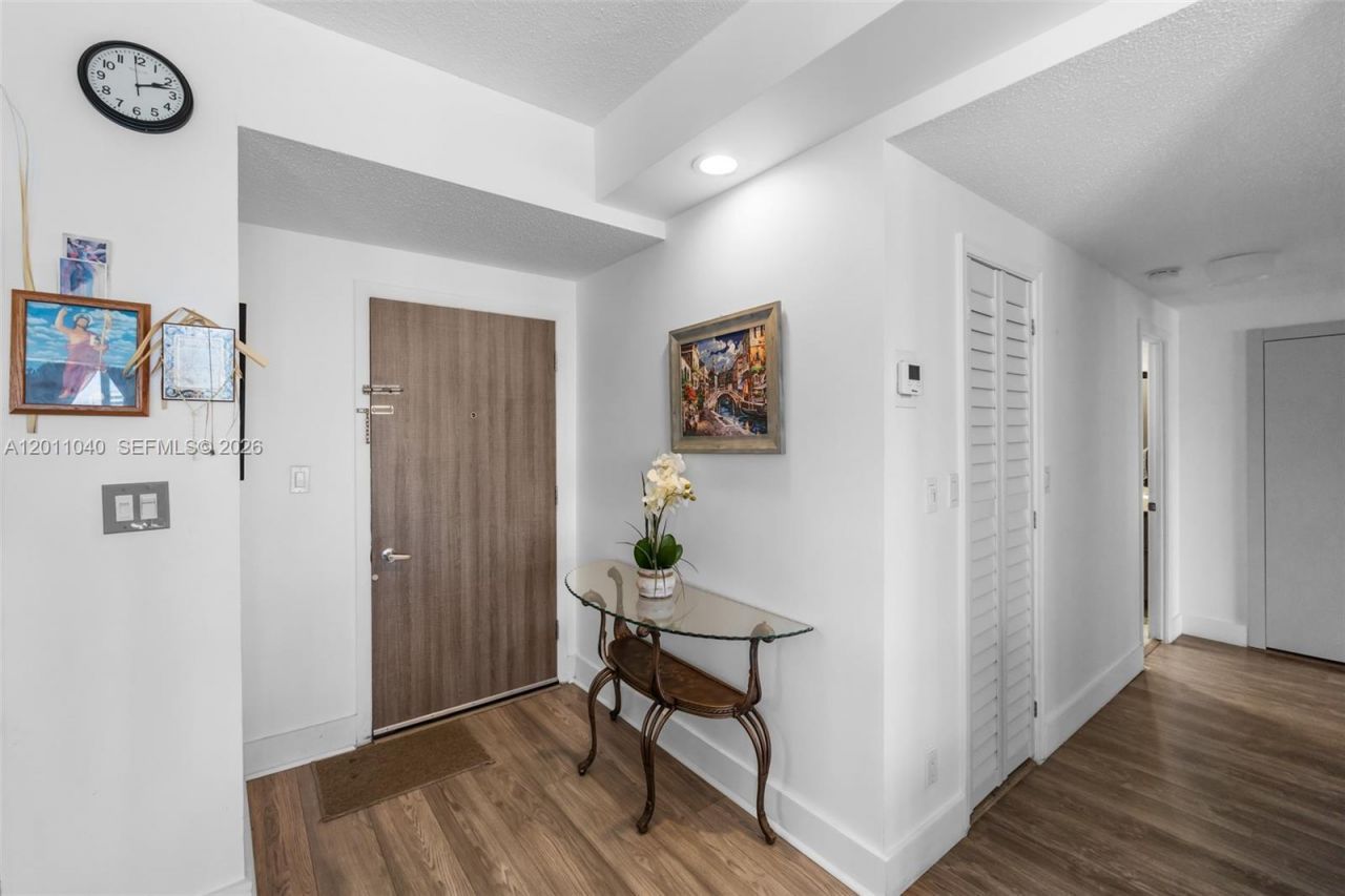 1825 S Ocean Drive, Unit PH-9, Hallandale Beach, FL 33009 Photo