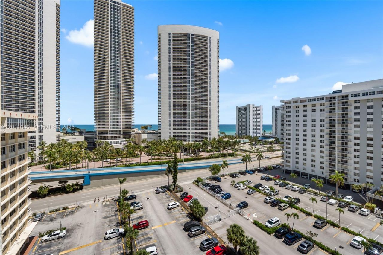 1825 S Ocean Drive, Unit PH-9, Hallandale Beach, FL 33009 Photo