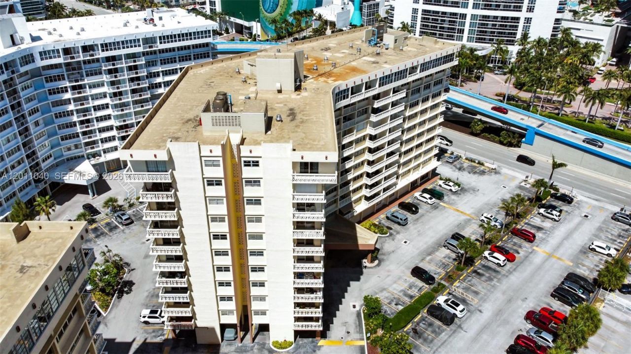 1825 S Ocean Drive, Unit PH-9, Hallandale Beach, FL 33009 Photo
