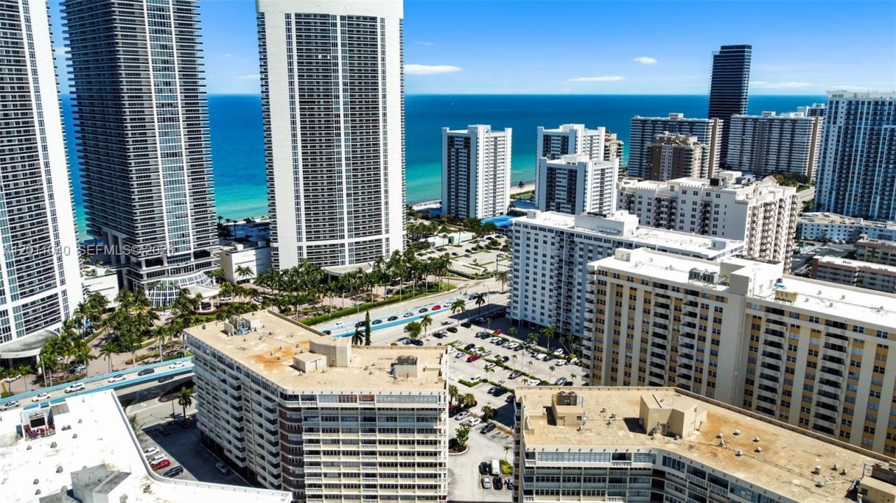 1825 S Ocean Drive, Unit PH-9, Hallandale Beach, FL 33009 Photo