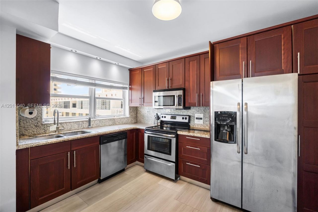 1825 S Ocean Drive, Unit PH-9, Hallandale Beach, FL 33009 Photo