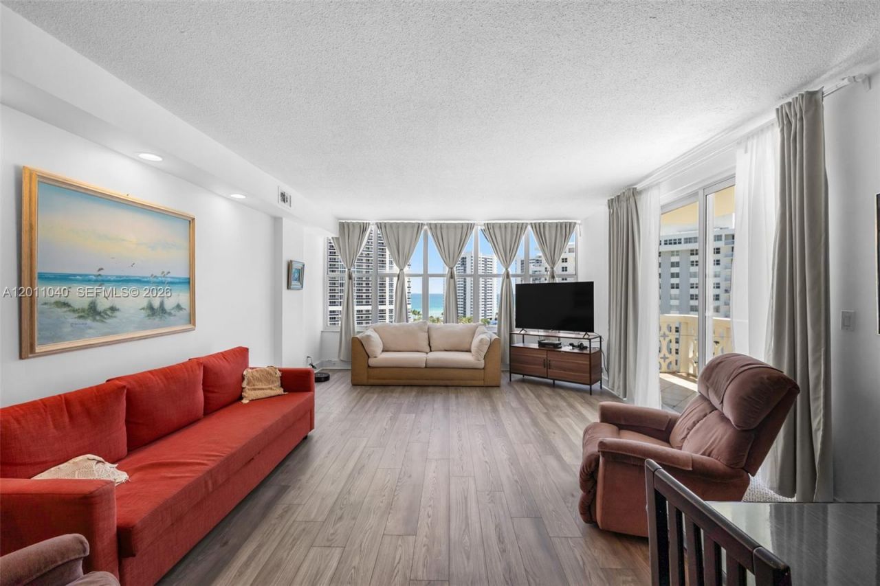 1825 S Ocean Drive, Unit PH-9, Hallandale Beach, FL 33009 Photo