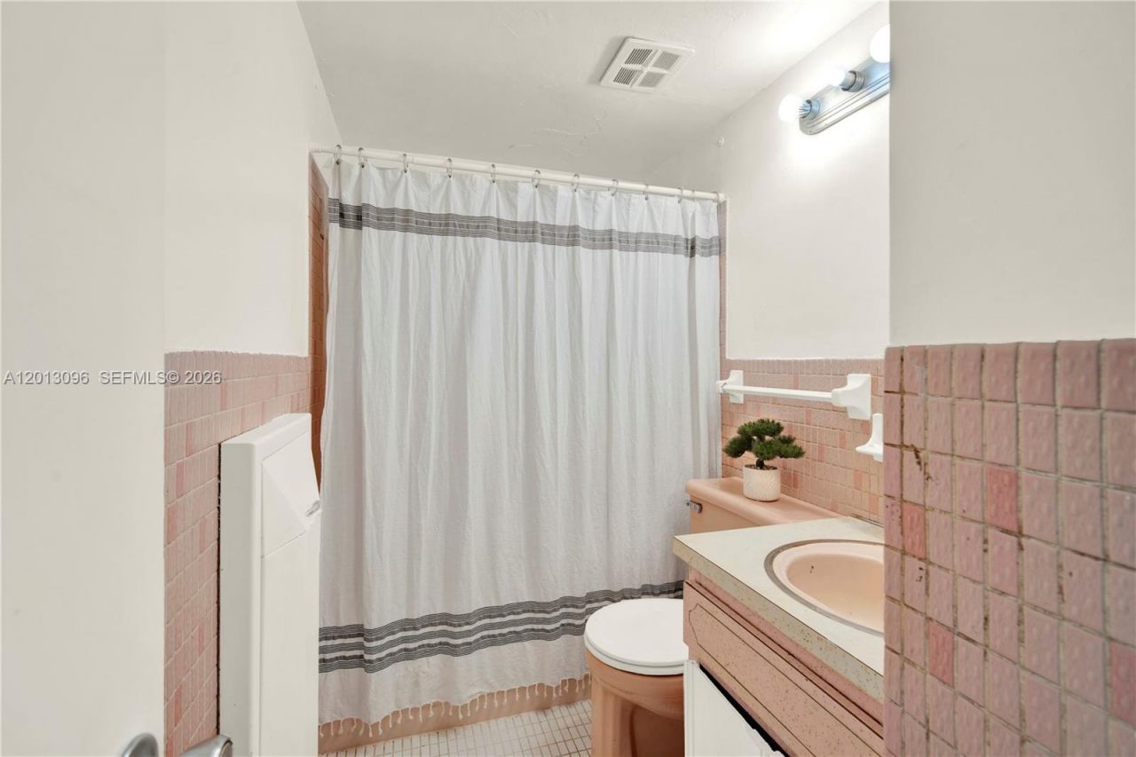 285 NE 191st St, Unit 2911, Miami, FL 33179 Photo