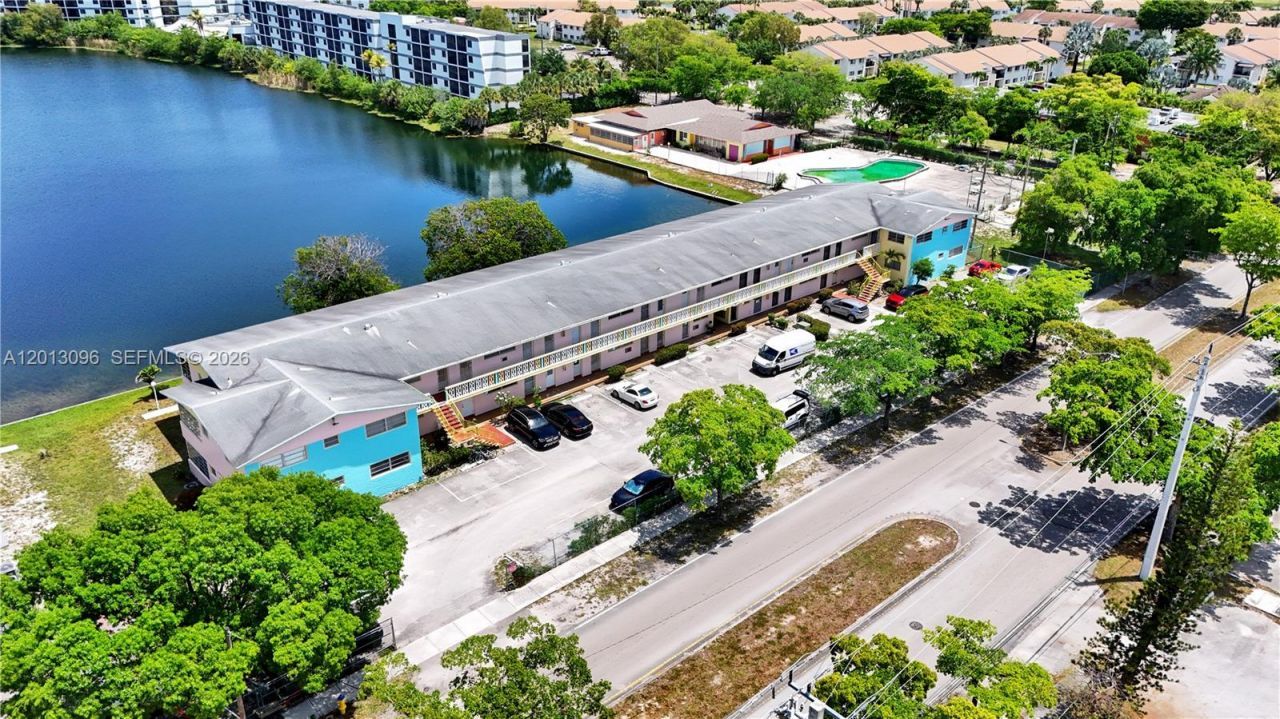 285 NE 191st St, Unit 2911, Miami, FL 33179 Photo