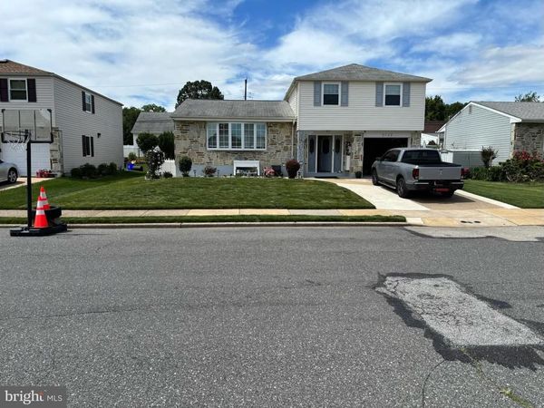 9748 SUSAN ROAD , PHILADELPHIA, PA 19115