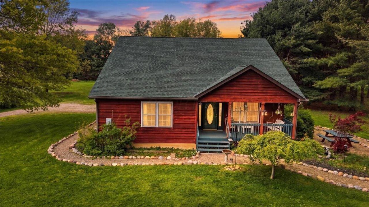 15463 Glen Road, Mount Vernon, OH 43050 Main Photo