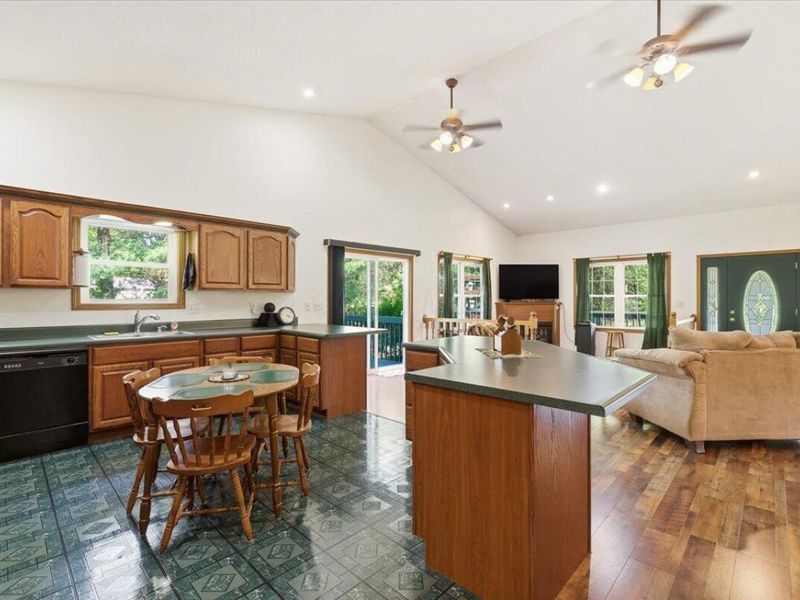 15463 Glen Road, Mount Vernon, OH 43050 Photo 17