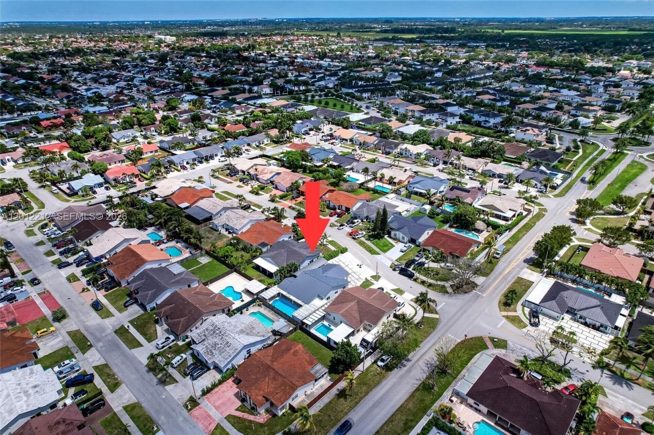15167 SW 172nd Ter, Miami, FL 33187 Photo