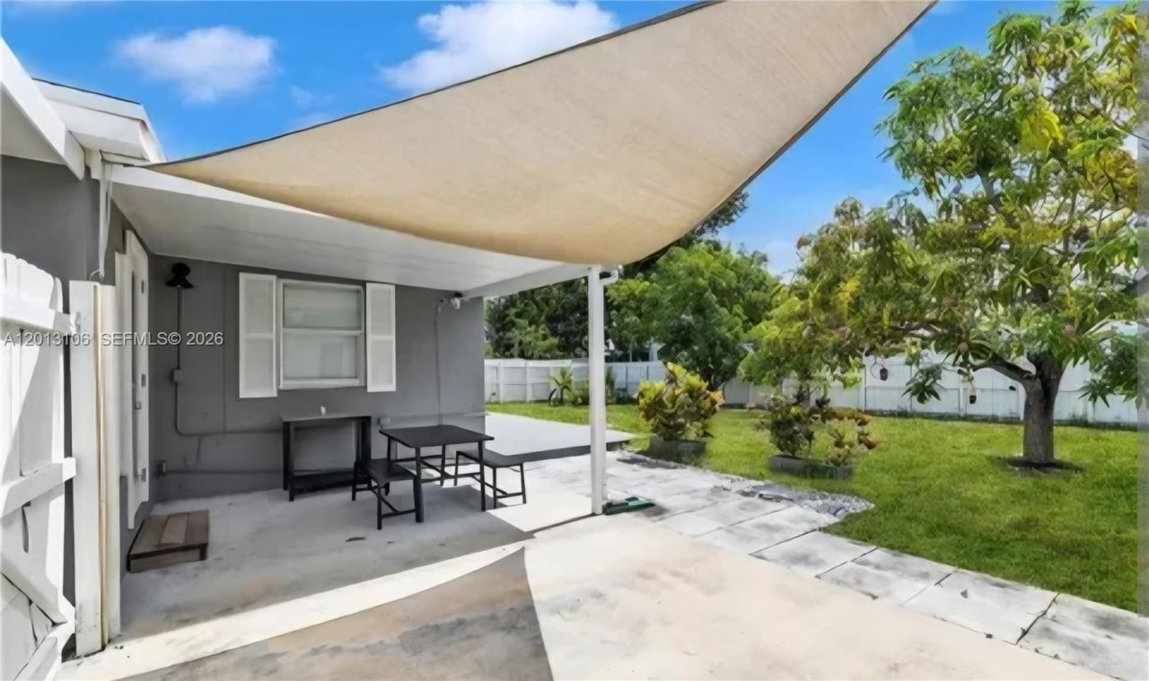 4720 NE 14th Ave , Pompano Beach, FL 33064 Photo