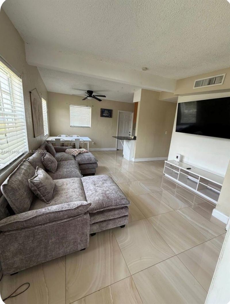 4720 NE 14th Ave , Pompano Beach, FL 33064 Photo