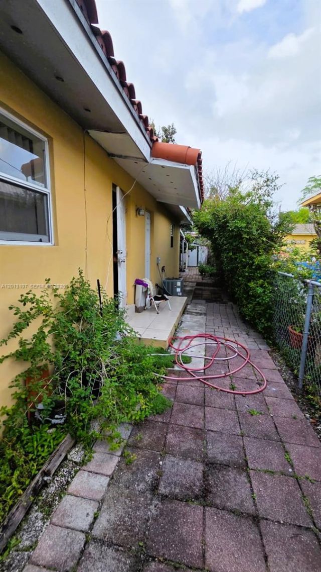 2335 NW 55th St , Miami, FL 33142 Photo