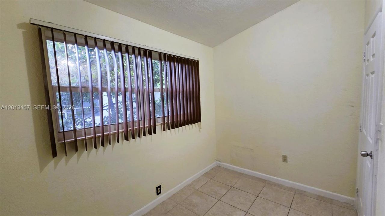 2335 NW 55th St, Miami, FL 33142 Photo