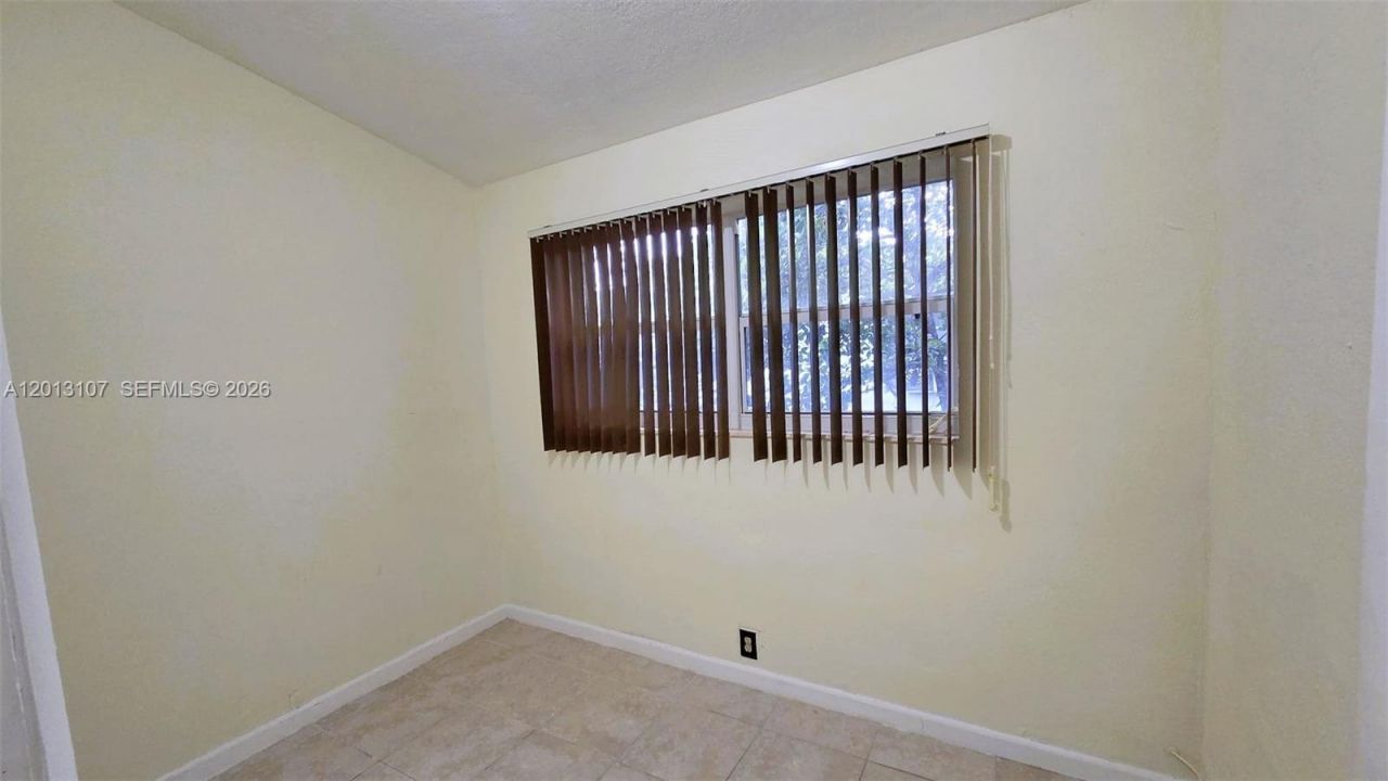 2335 NW 55th St, Miami, FL 33142 Photo