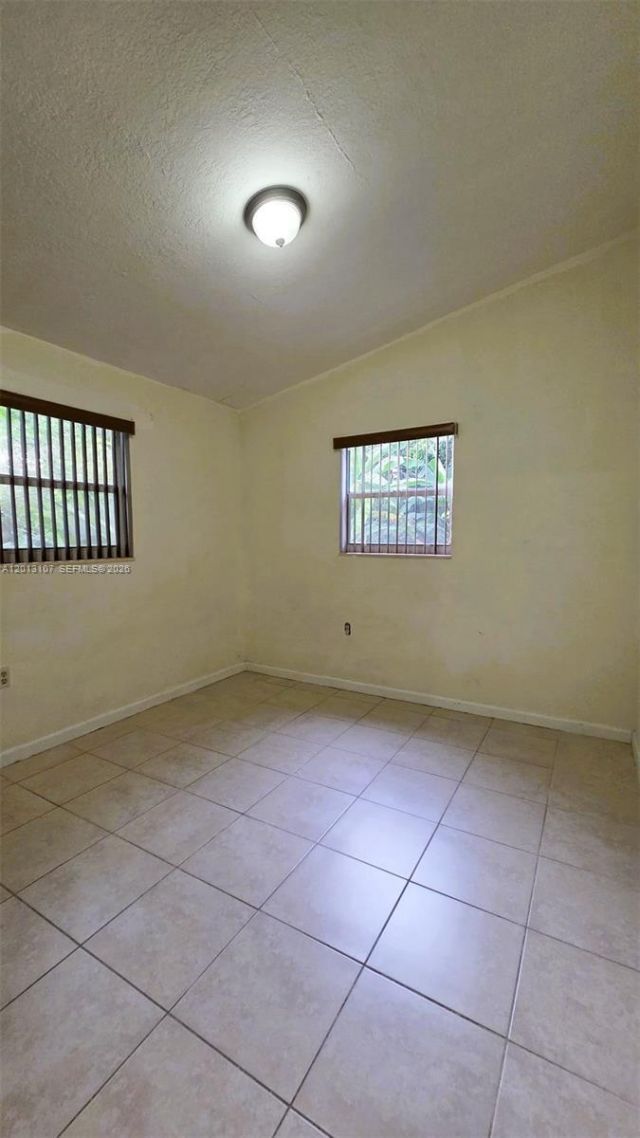 2335 NW 55th St, Miami, FL 33142 Photo