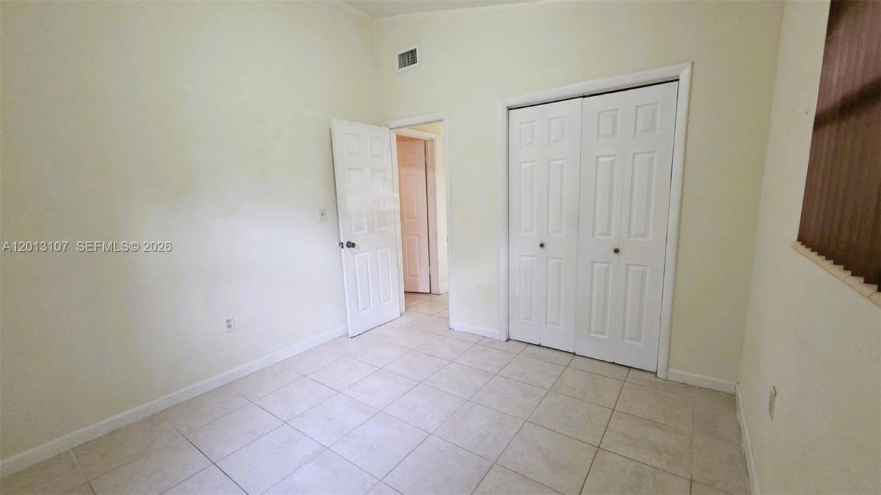 2335 NW 55th St, Miami, FL 33142 Photo