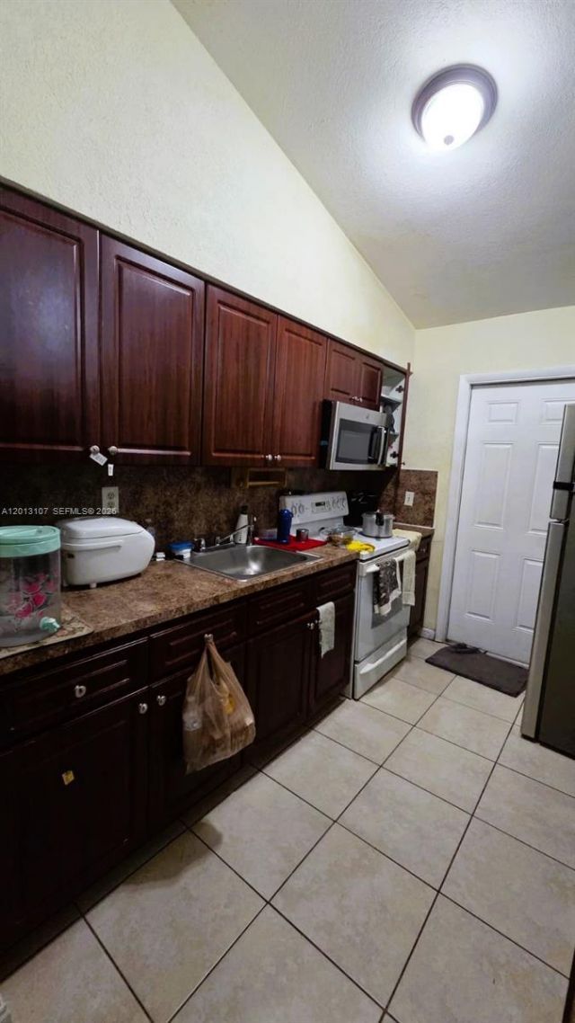 2335 NW 55th St , Miami, FL 33142 Photo