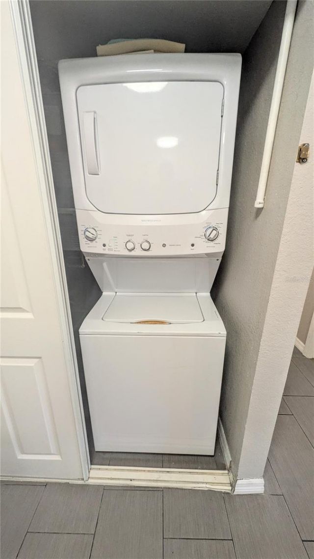 850 S Tamiami Trail , Unit 409, Sarasota, FL 34236 Photo