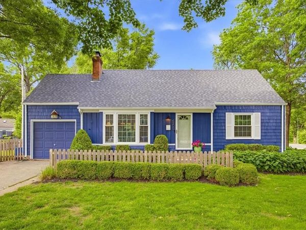 4300 W 71st Terrace, Prairie Village, KS 66208