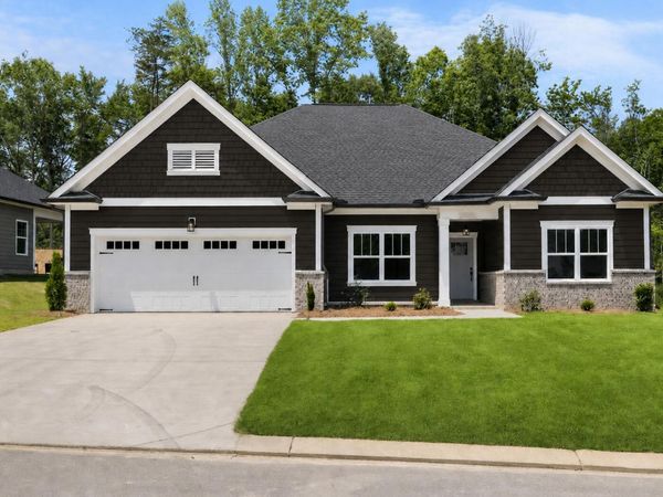196 Winchester Drive, Rossville, GA 30741