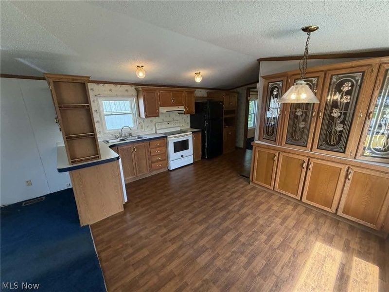 8 Hawaiian Drive, Madison, OH 44057 Photo 13