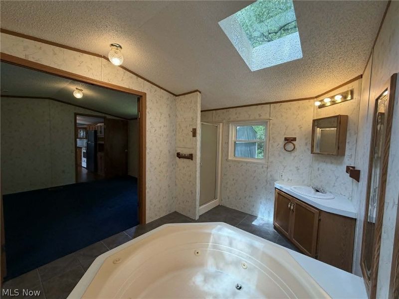8 Hawaiian Drive, Madison, OH 44057 Photo 23