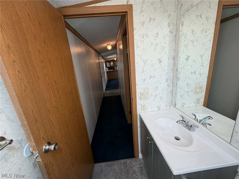 8 Hawaiian Drive, Madison, OH 44057 Photo 25
