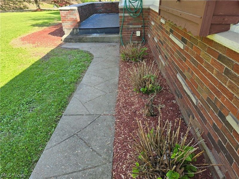 1702 Bears Den Road, Youngstown, OH 44511 Photo 24