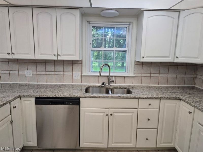 1702 Bears Den Road, Youngstown, OH 44511 Photo 6