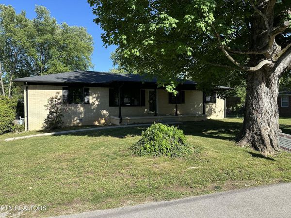 198 Epperson Ave, Cookeville, TN 38506