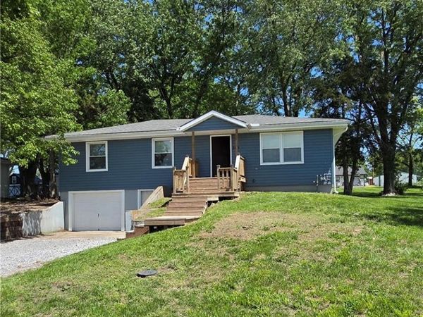 305 Park Street, Lathrop, MO 64465