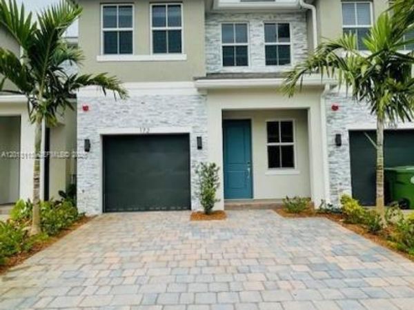 172 SW 171st Ln , Pembroke Pines, FL 33027