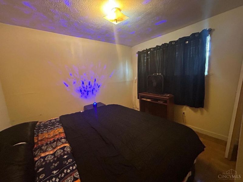 4467 Lee rd, Cleveland, OH 44128 Photo 12