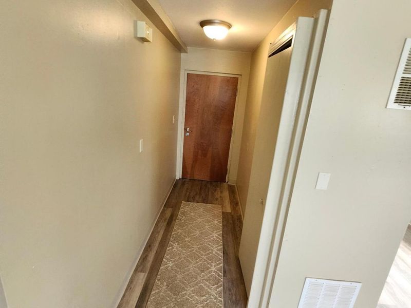 4467 Lee Road, Cleveland, OH 44128 Photo 14