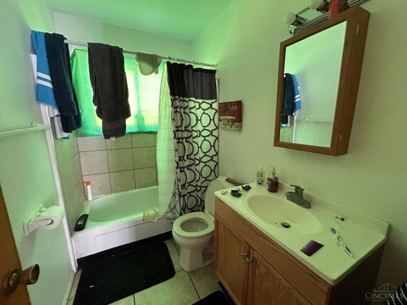 4467 Lee rd, Cleveland, OH 44128 Photo 20