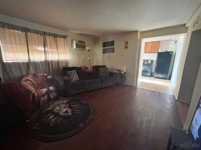 4467 Lee rd, Cleveland, OH 44128 Photo 23