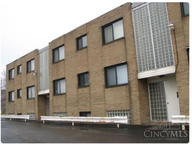 4467 Lee rd, Cleveland, OH 44128 Photo 25