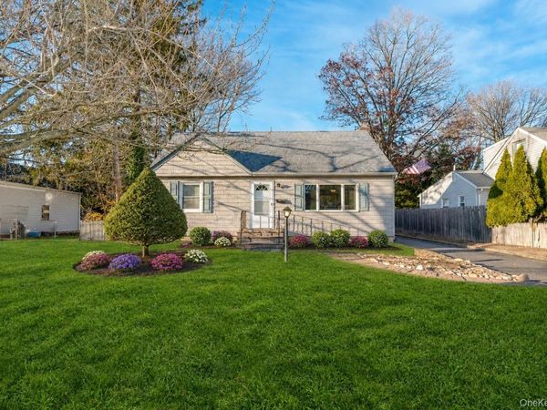 116 E 13th Street, Huntington Station, NY 11746