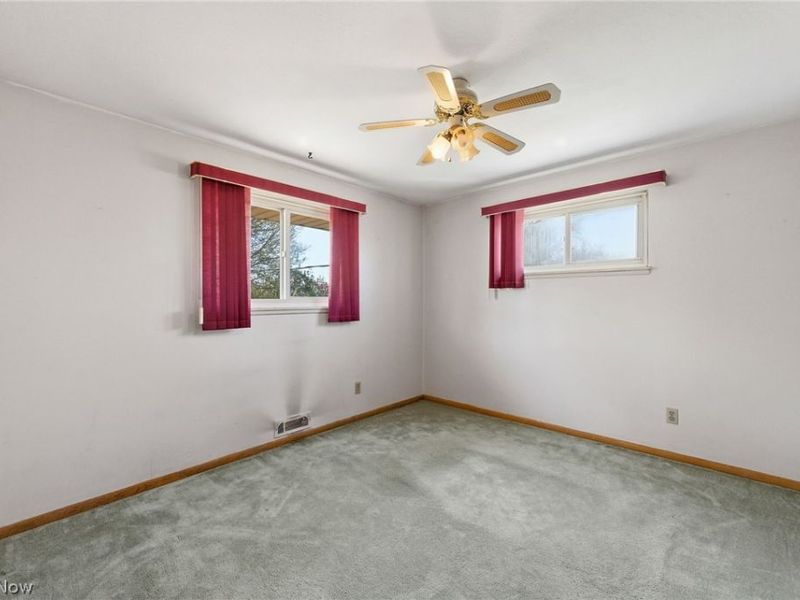 8230 Reed Avenue, Garfield Heights, OH 44125 Photo 14