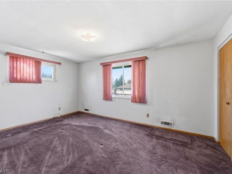 8230 Reed Avenue, Garfield Heights, OH 44125 Photo 19