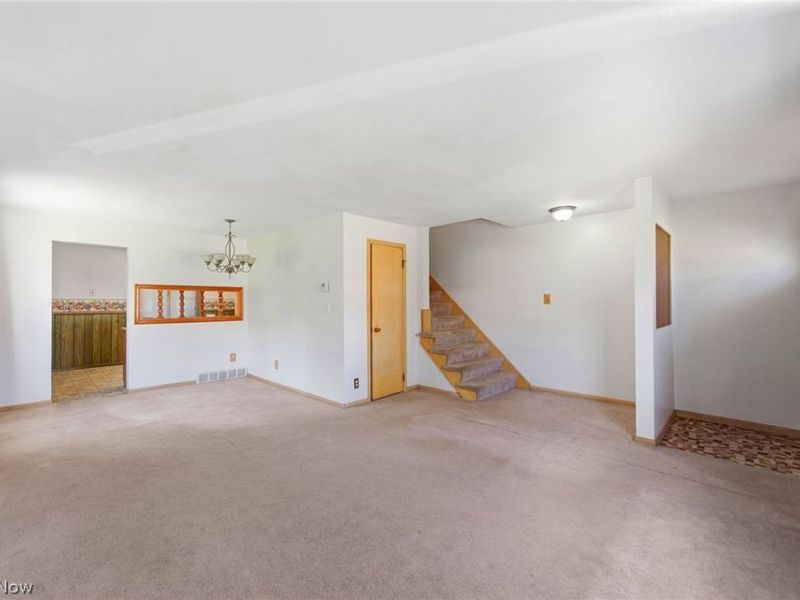 8230 Reed Avenue, Garfield Heights, OH 44125 Photo 34