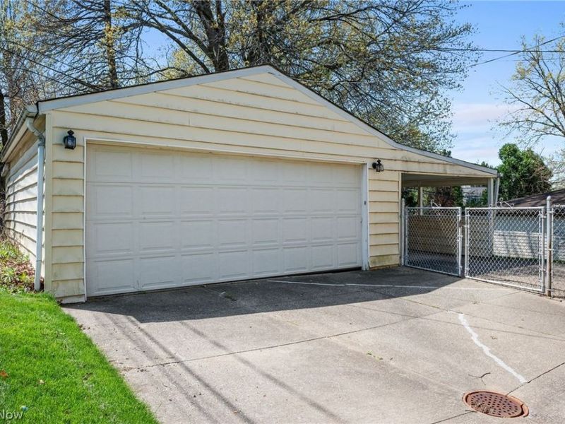 8230 Reed Avenue, Garfield Heights, OH 44125 Photo 46