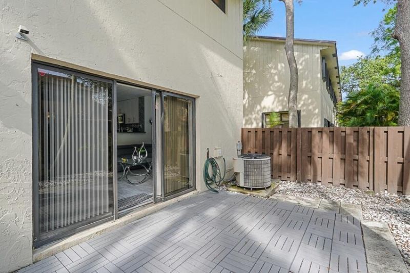 7620 NW 79th Avenue, Unit J8, Tamarac, FL 33321 Photo